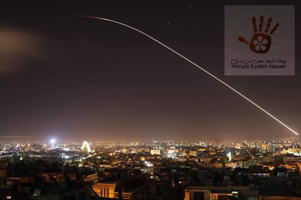 nationafr's tweet photo. Macron a donc décidé de se joindre aux États-Unis pour frapper le régime d’Assad, sans aucune preuve. En plus de tuer des civils innocents, c'est là un immense cadeau qui est fait aux groupes terroristes qui en profitent déjà pour reprendre le dessus sur l'armée syrienne. #Syrie https://t.co/gloCMHRcR6