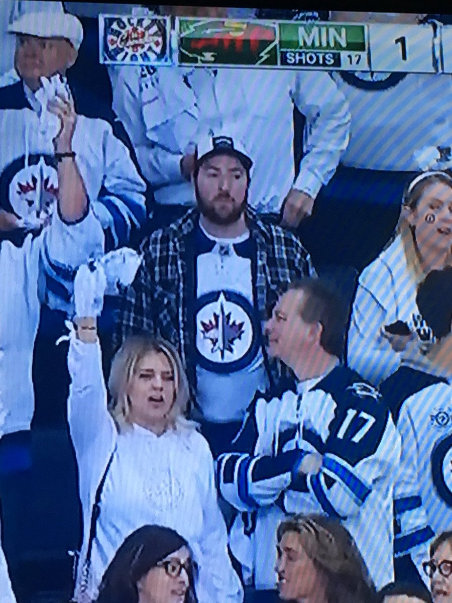 Pure Canadiana. So good.
#WPGJets #NHLPlayoffs2018