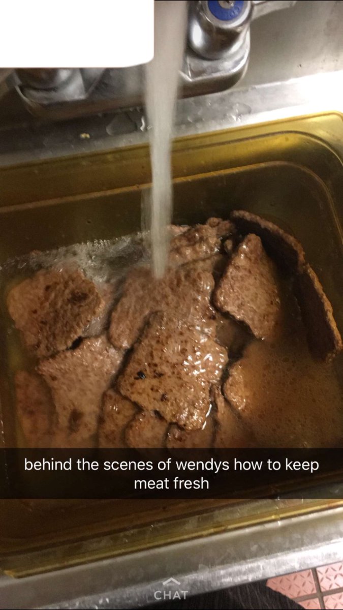 9andrewdunbar9's tweet photo. @Wendys do you care to tell me what is going on here? https://t.co/LS1n8P9rZJ