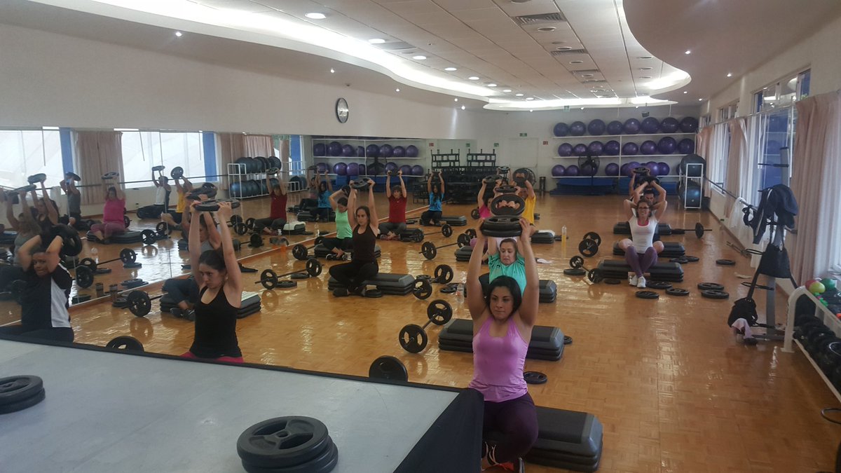 dpabel007yahooc's tweet photo. Hoy se realizaron los relanzamientos de #lesmills #bodypump105 y #powerjump55 en el #centrodeportivocoyoacan #contodo #esviernesytucuerpolosabe https://t.co/Hk4h0sfL9X