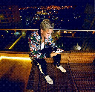 gustavoftshawn's tweet photo. Hay decisiones que te hacen ganar y hay decisiones que te hacen perder🎶
@GustavoElis 
Te Amooo https://t.co/XVxxeapPIg