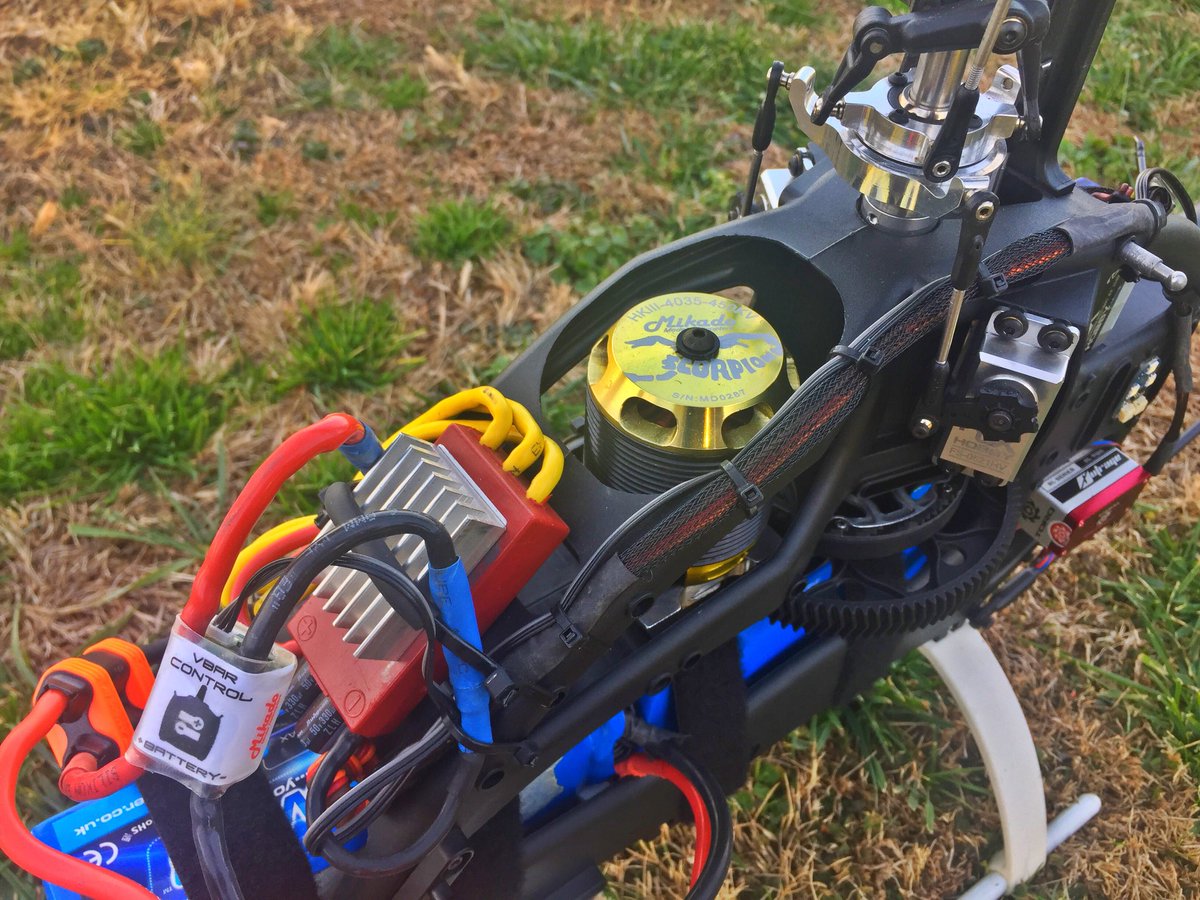 markp_1998's tweet image. (youtu.be/aSkFJWfrDmw) #mikado #mikadousa #logo600se #logo690sx #rcheli #compare #scorpionmotor #jiveesc #hobbywingesc #pinion #rpm #optipower #optipowerusa #batteries #flying #field #rjx #torq #vbar #vcontrol #neo #edge #cyclone #blades #servo #radio #speedcontrol #motor