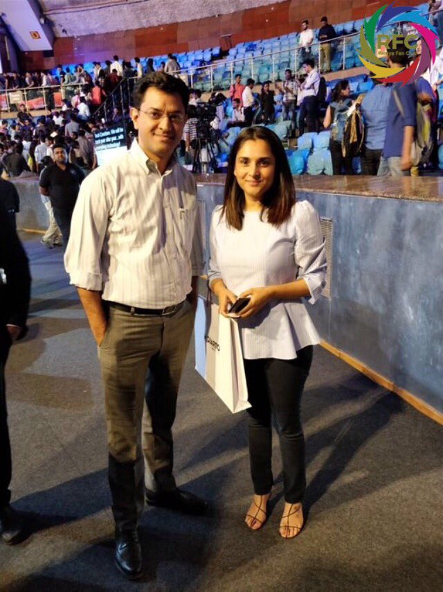 Ramya_FC's tweet photo. EXCLUSIVE : Youth Icon @divyaspandana from #NDTVTechConclave ! 

#RamyaFC https://t.co/fyn6GA4VRN