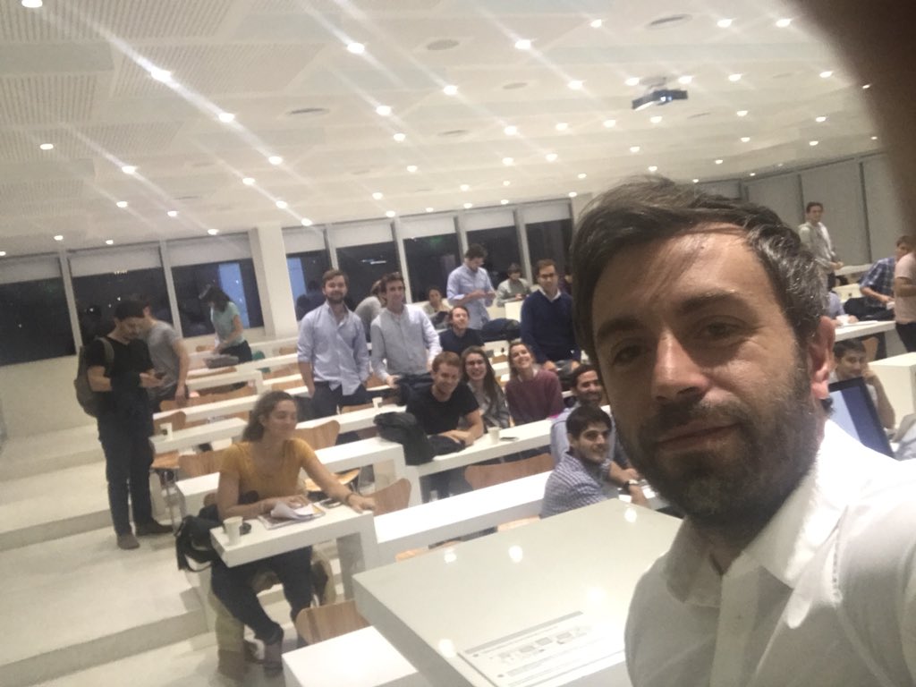 FedericoFuriase's tweet photo. Un orgullo compartir con @martinvauthier nuestro tercer ciclo de Macro y Mercados en @UTDiTella @EstudioEcoGo https://t.co/Ft12UZ7tlZ