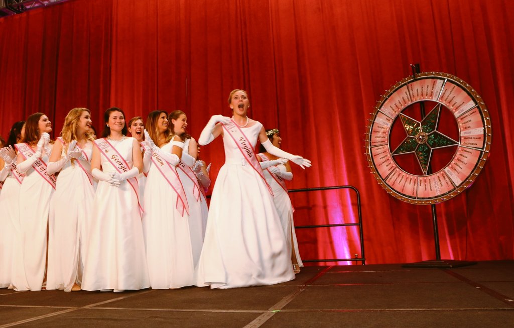 JapanEmbDC's tweet photo. Margaret O'Meara is the new Cherry Blossom Queen! DCM Aikawa spun the wheel to choose the 2018 Queen from the assembled Princesses from across the US at tonight's National Conference of State Societies Cherry Blossom Grand Ball. https://t.co/EXEPbTeXdL