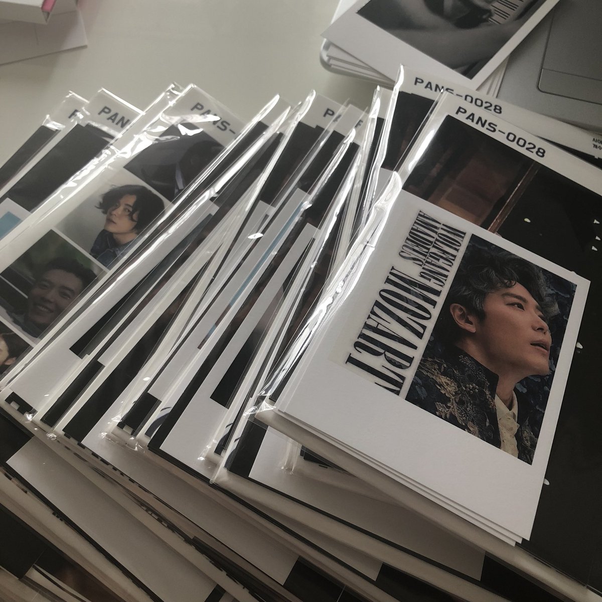 anu_hawaii's tweet photo. 오늘 7시공연에서 무료나눔할 예정입니다. 25set 준비되어있습니다! 6시부터 메세지 주세용 https://t.co/39CrnjEAZk