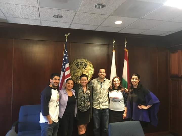 SDBDreamers's tweet photo. We met with Supervisor @RonRobertsSD chief of staff to discuss importance of SB54. We need champions to take a stand for our communities by rejecting the proposal to join such a hateful law suit. We will stand together as a community.
#SB54 #CaliforniaValuesAct #Notohate https://t.co/FR67XY6RN2