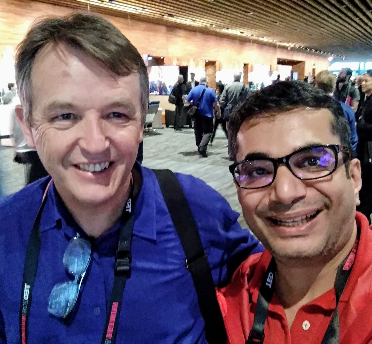 vishalgondal's tweet photo. 73 Millions Viewers in India ...but we are Missing you at #ted2018 in Vancouver @iamsrk #TEDIndia
@TEDchris @julietrblake https://t.co/UUKuniR0bZ