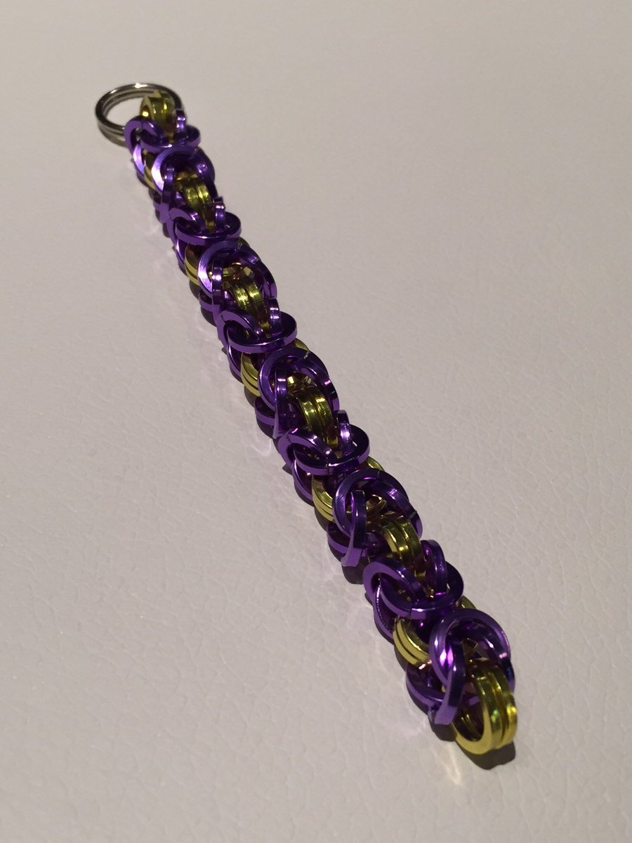 randomjewelry's tweet photo. Laurier Goldenhawks Chainmaille Keychain | Purple and Yellow Chainmaille Keychain https://t.co/8u2pThEvSU #Etsy #shoplocal #handmade #RandomJewelry #ChainmailleKeychain https://t.co/eL9oyCIAdc