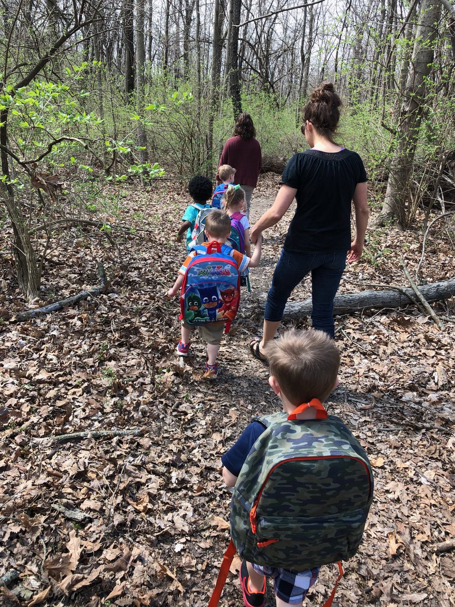 mrsamysclass's tweet photo. Hawk Hip Hooray award was a walk in the woods! What a gorgeous day for these Liberty Hawks to be rewarded for their great behavior! https://t.co/IgDZlepNvT