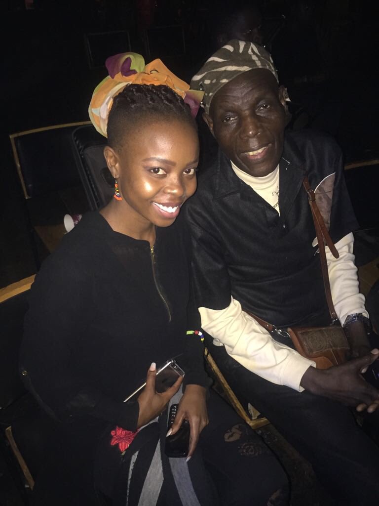 Calandray13's tweet photo. @TukuOfficial
Celebrating the life of Mama Winnie Madikizela-Mandela @sastptown.
Got an opportunity to literally rub my shoulder against papa @olivertukumtukudzi ππ½β€οΈπ₯π.
#shemultiplied
#MsCally
#Work https://t.co/iBuuYSXh9U