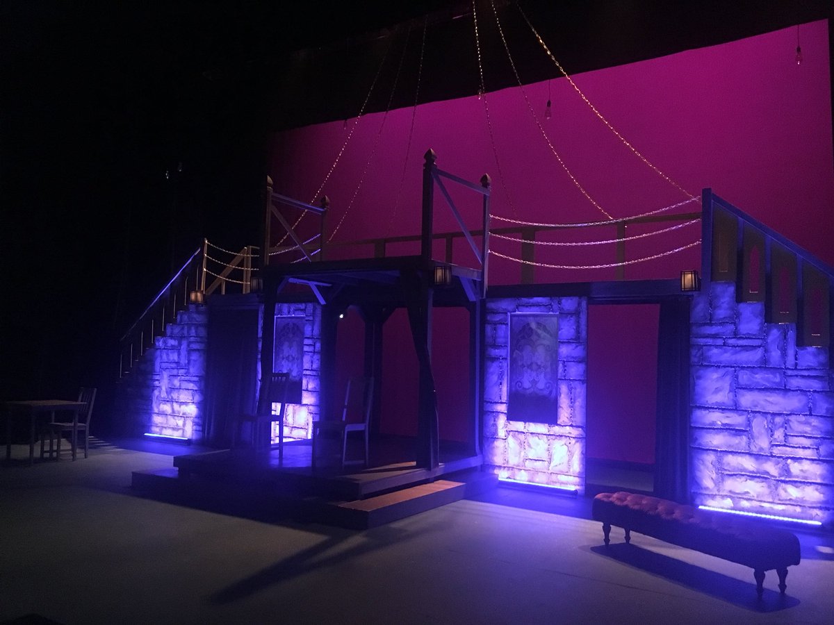 Pio_Prez's tweet photo. Amazing performance by The Carroll Players. Thanks to the cast, crew and musicians for an outstanding  Hamlet production! #Carrollu https://t.co/0aIISi6et2