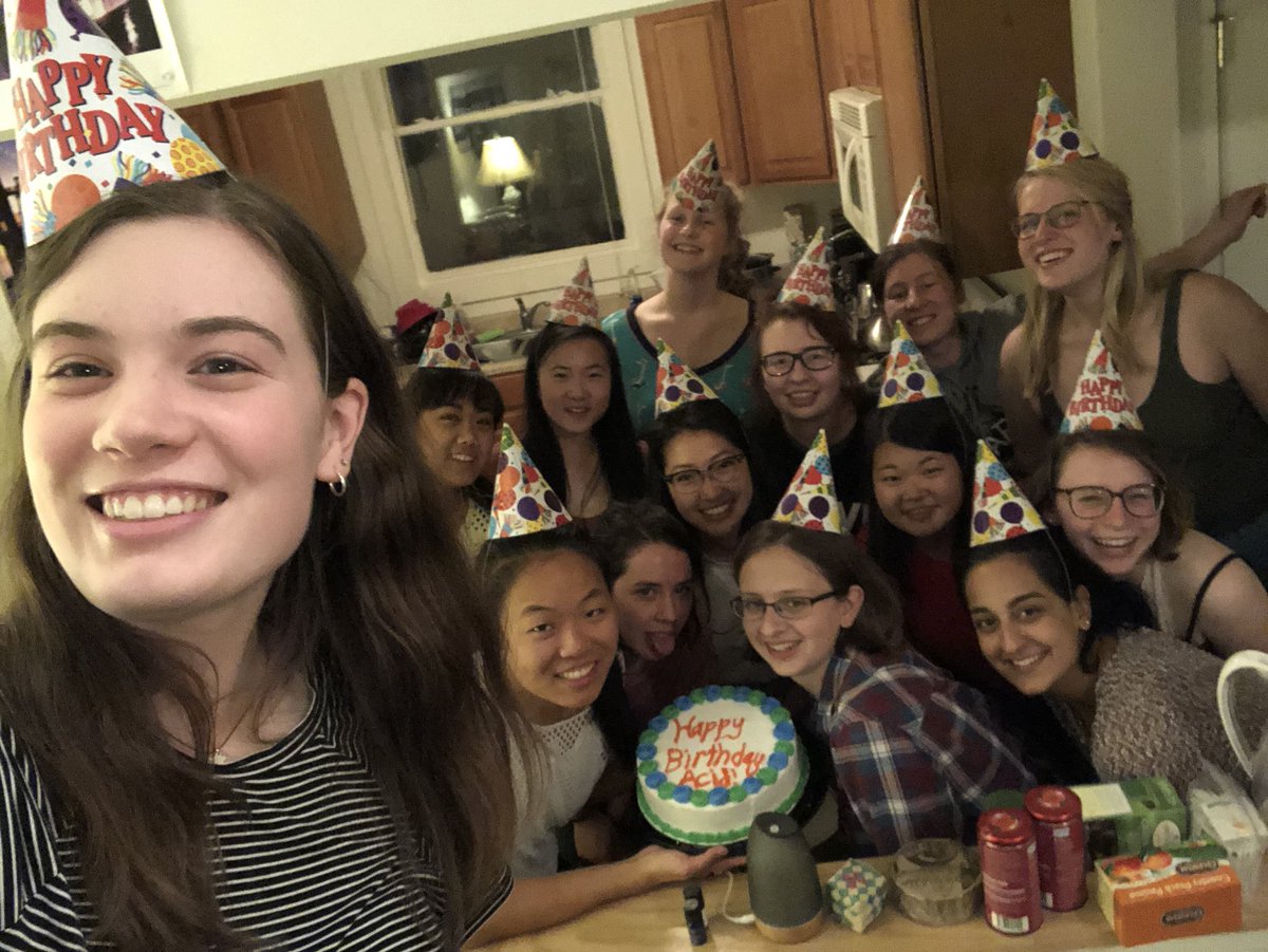 ThornyUltimate's tweet photo. THORNY IS LOVE THORNY IS LIFE #seagullhaslongarms #hbdacid https://t.co/unvJZPIYWx