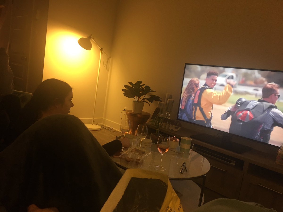 kathcamposxox's tweet photo. girls night watching the Ace family and introducing you guys to some friends !! #inmontreal #Acethebest @catherinepaiz @AustinMcbroom @CatherinePaiz @AustinMcbroom ❤️❤️ https://t.co/hHQkooqQqZ