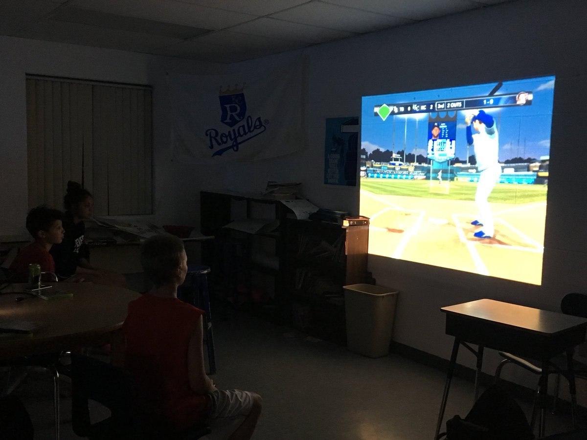 CCMSTigers's tweet photo. These kids don’t need anymore caffeine🤪🤪🤪#lockinfun #beststudentsever https://t.co/iWDi5QtQn4