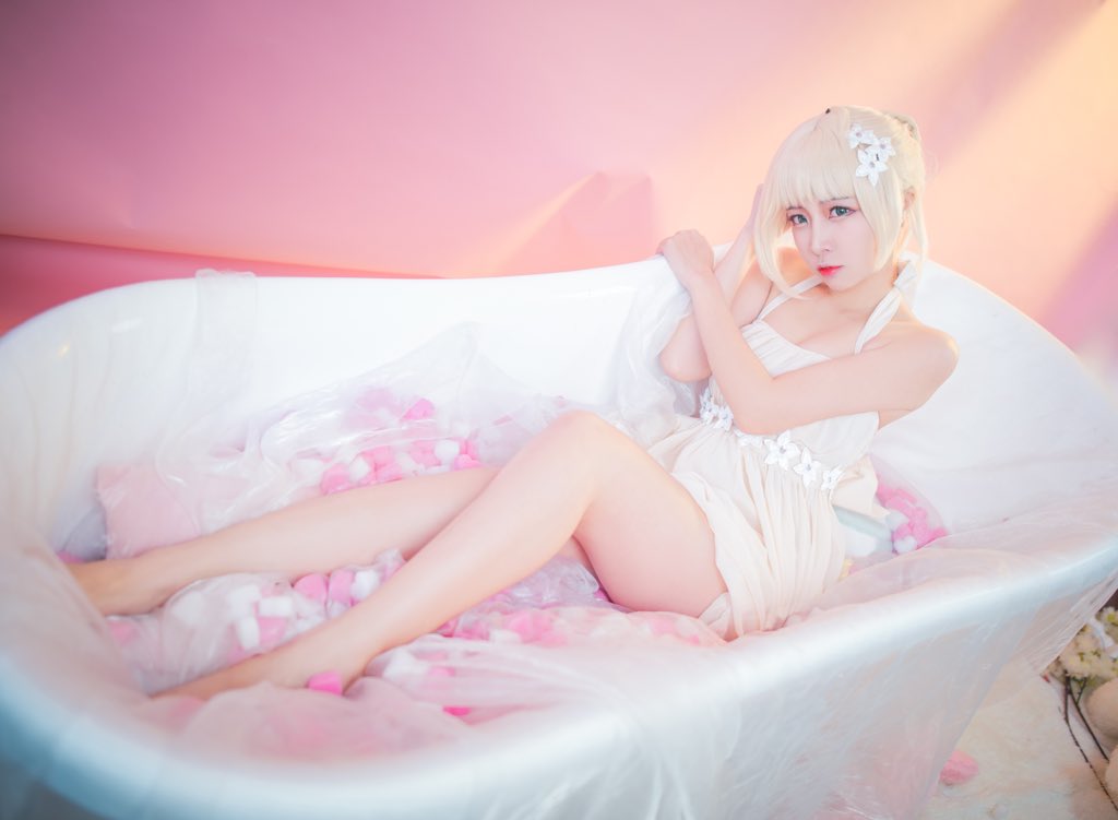 来自中国的coser，微博-二佐-，第一次使用推特，请多关照 https://t.co/QgJbUy6Stk