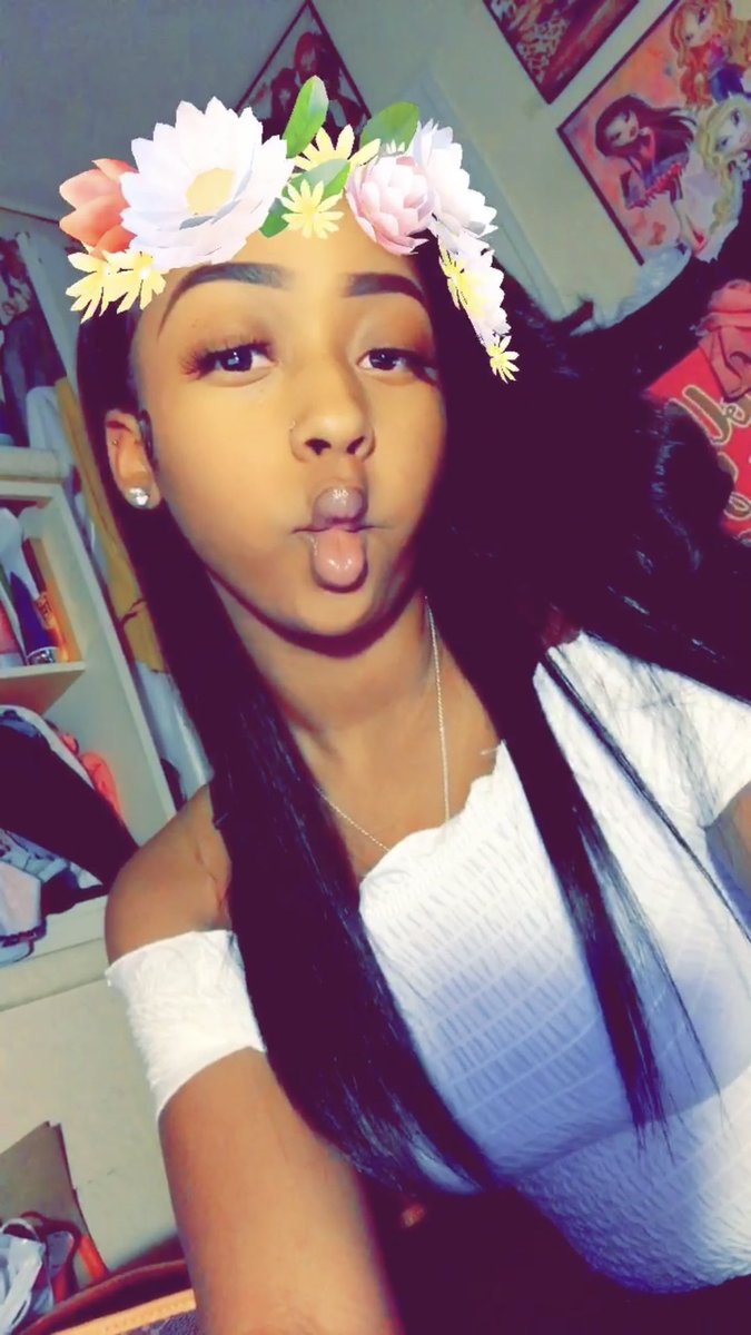 _Hydiaaaaa's tweet photo. Video Screenshots 💛 . #RecapOfYesterday 💋 https://t.co/1ovat7uw7H