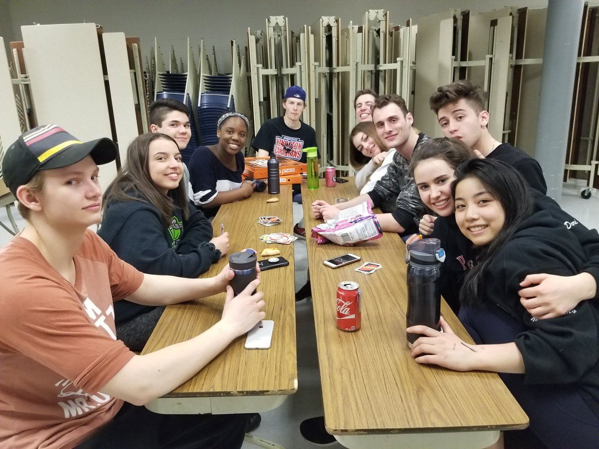 C'est la nuit blanche avec 12e <a href="/Epaulards_PS/">Épaulards PS</a>