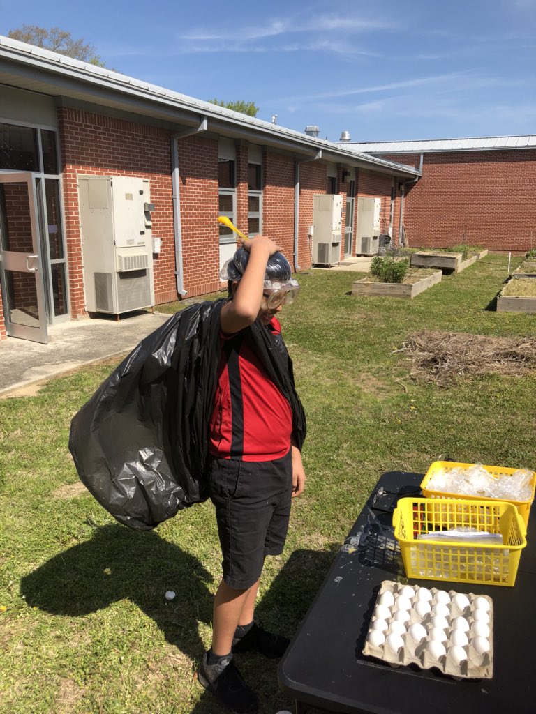 HaleyBearden6's tweet photo. Text Structure Egg Roulette!
@AlbertvilleEES #setthestagetoengage https://t.co/fAKQRbysIp