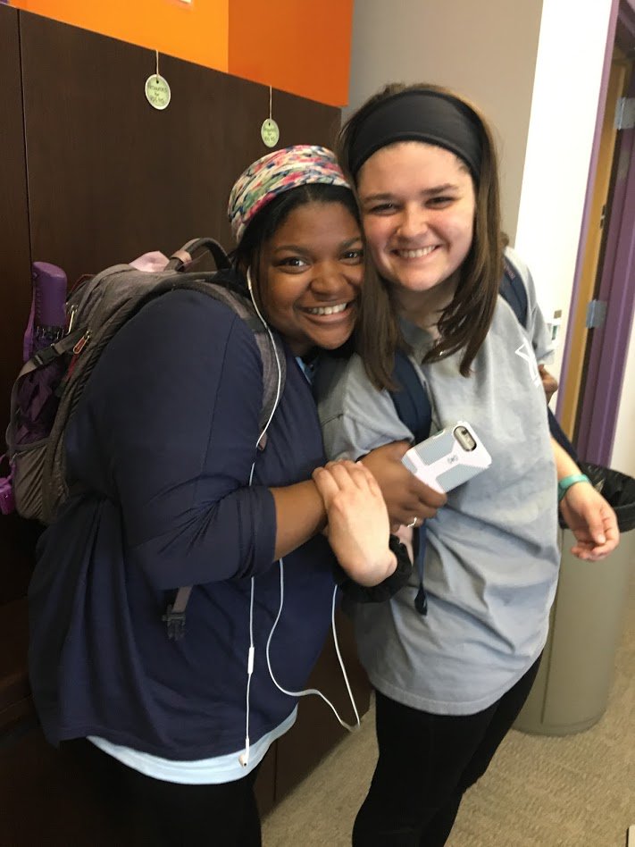 CourtneyJanik's tweet photo. Life is about taking random photos after class. Blessed by this sweet friend!! https://t.co/V63i0QMmeV