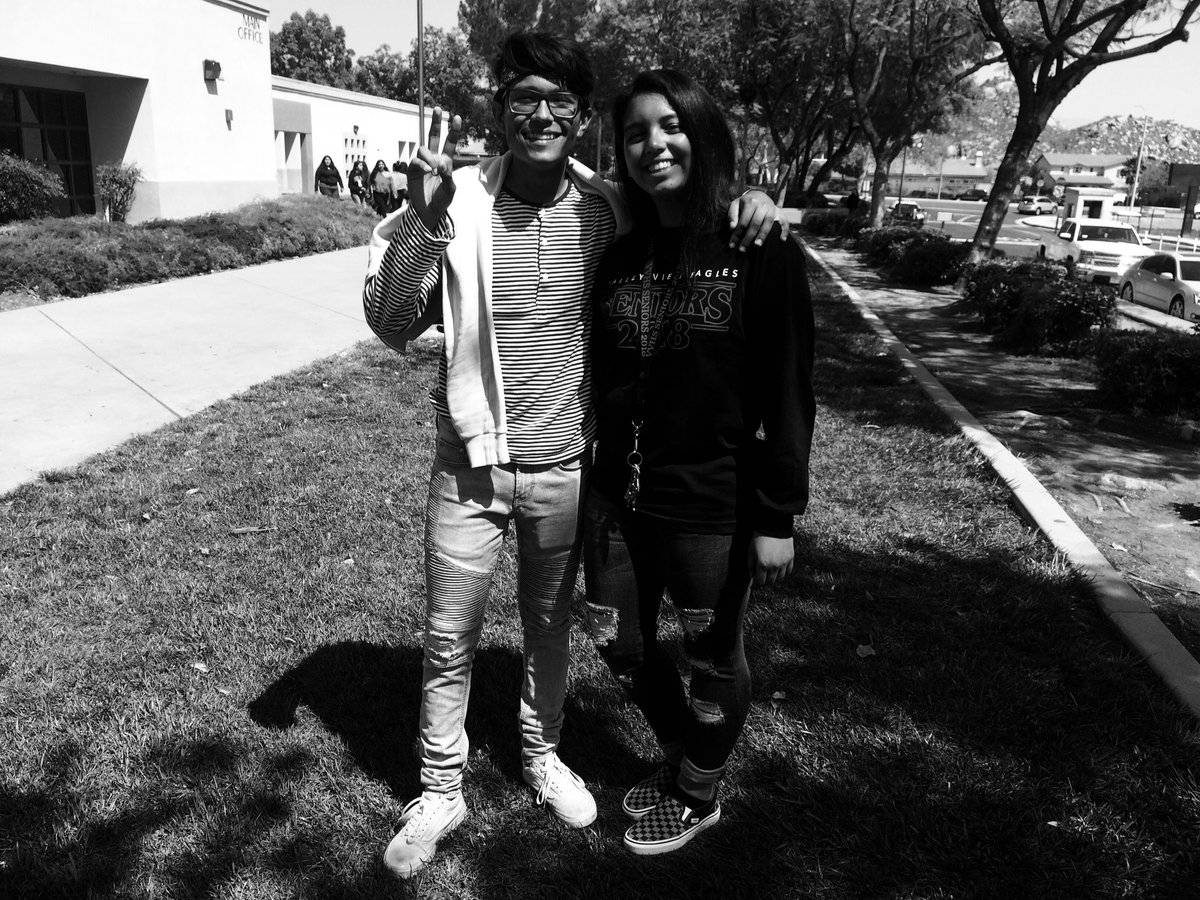 saldivar_27's tweet photo. ‘18 #since5thgrade https://t.co/DrSkgyIepF