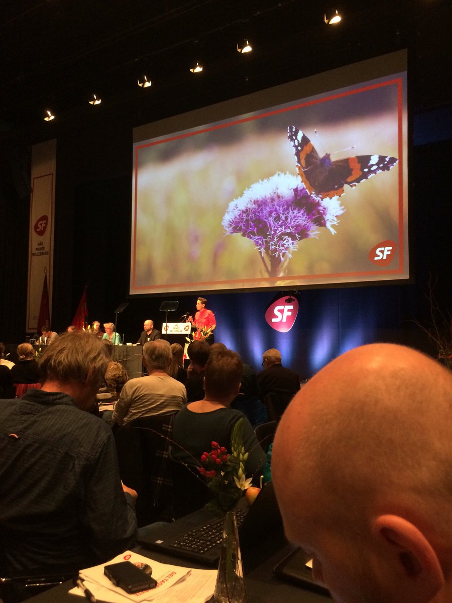 @PiaOlsen fra talerstolen: Stop jagten på de syge og arbejdsløse. Give dem istedet håb og en hjælpende hånd.

Sådan💪🏻💪🏻💪🏻 kunne ikke være mere enig.
#arbejde #sflm18