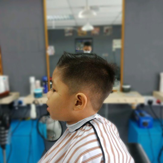 🔛🔥 #barber #barbershop #barberlife #barbering #baerbertown #menhaircut #kidhaircut #kidhairstyle #boyshaircut #sgpetani #kedah