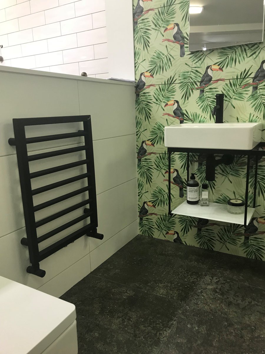 Radiator goals! No matter how small your space, you can still incorporate a stylish towel warmer. This gorgeous radiator by Zehnder perfectly complements the matt black brassware and clean lines of the basin on this cloakroom display in our showroom. What do you think?