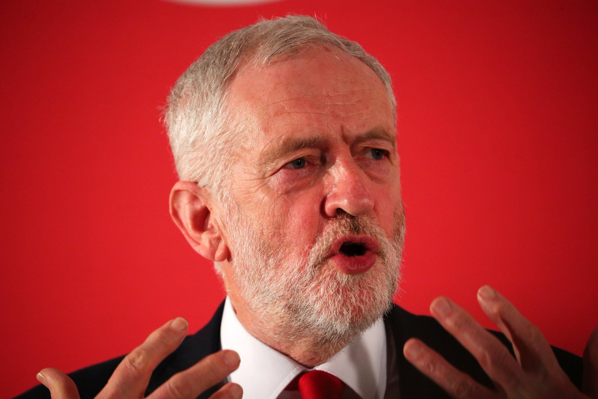 cumhuriyetgzt1's tweet photo. İngiltere ana muhalefet lideri Jeremy Corbyn: Bu hava saldırılarının yasallığı sorgulanmalıdır
https://t.co/Pv6eT5yG9q https://t.co/vLsF92QzRM