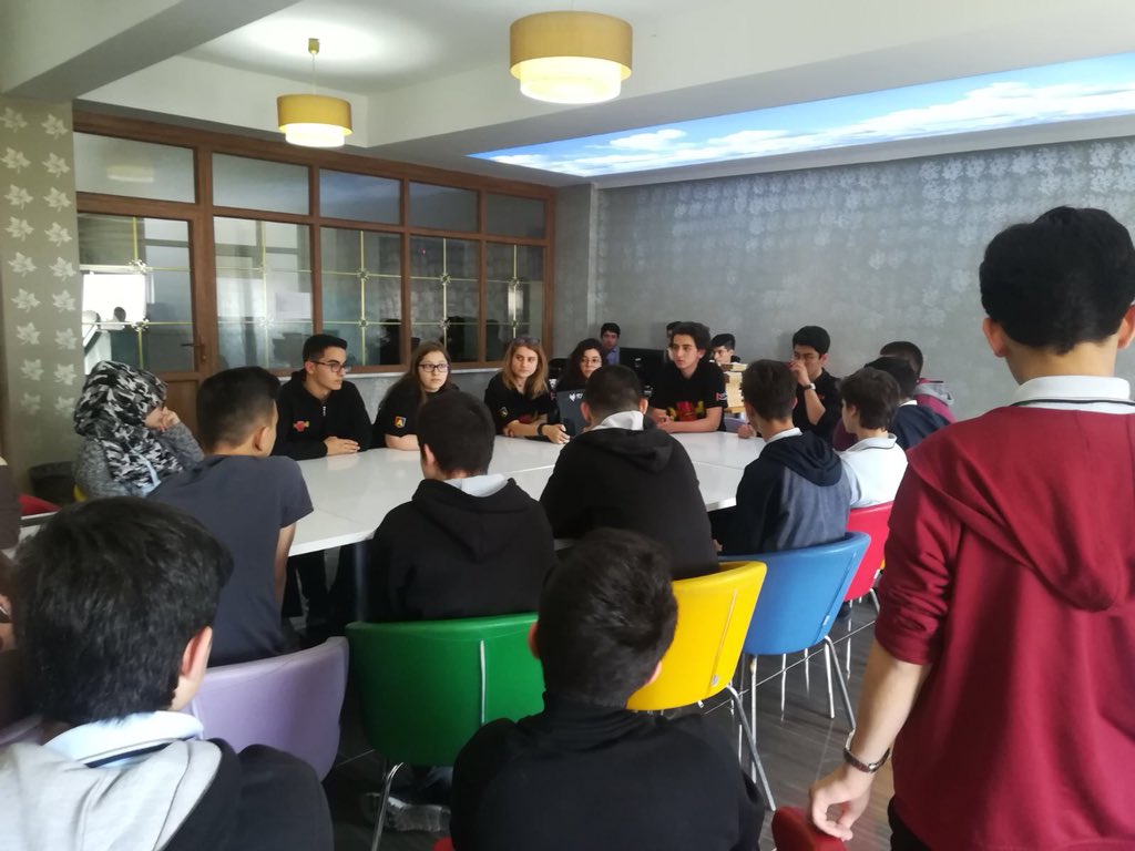team6459's tweet photo. Yesterday we come together with the SAL students who wanted to open a Frc team and shared our experience and knowledge.
#morethanrobots #omgrobots #team6459 #6459 #agr #agrobotik #first #frc #firstpowerup2018 https://t.co/rVN7bDPnQc