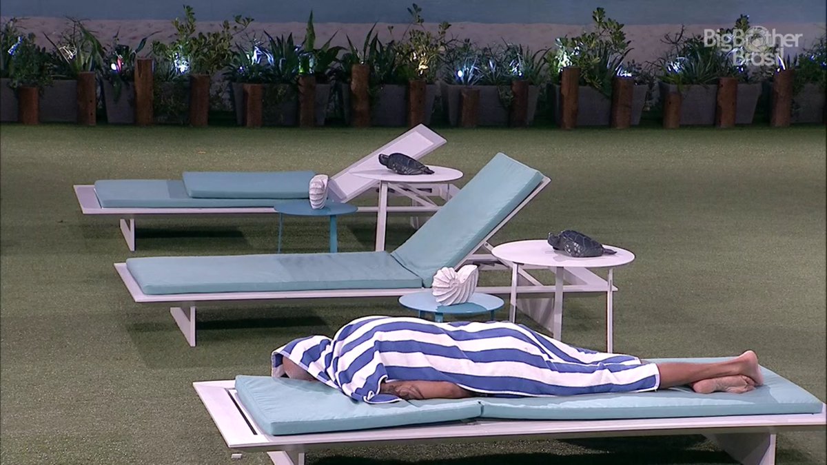 realitbbb19's tweet photo. Papito esperando a fênix guerreira sair da prova..
❤❤❤❤
#BBB18 https://t.co/rLyYERBSDt