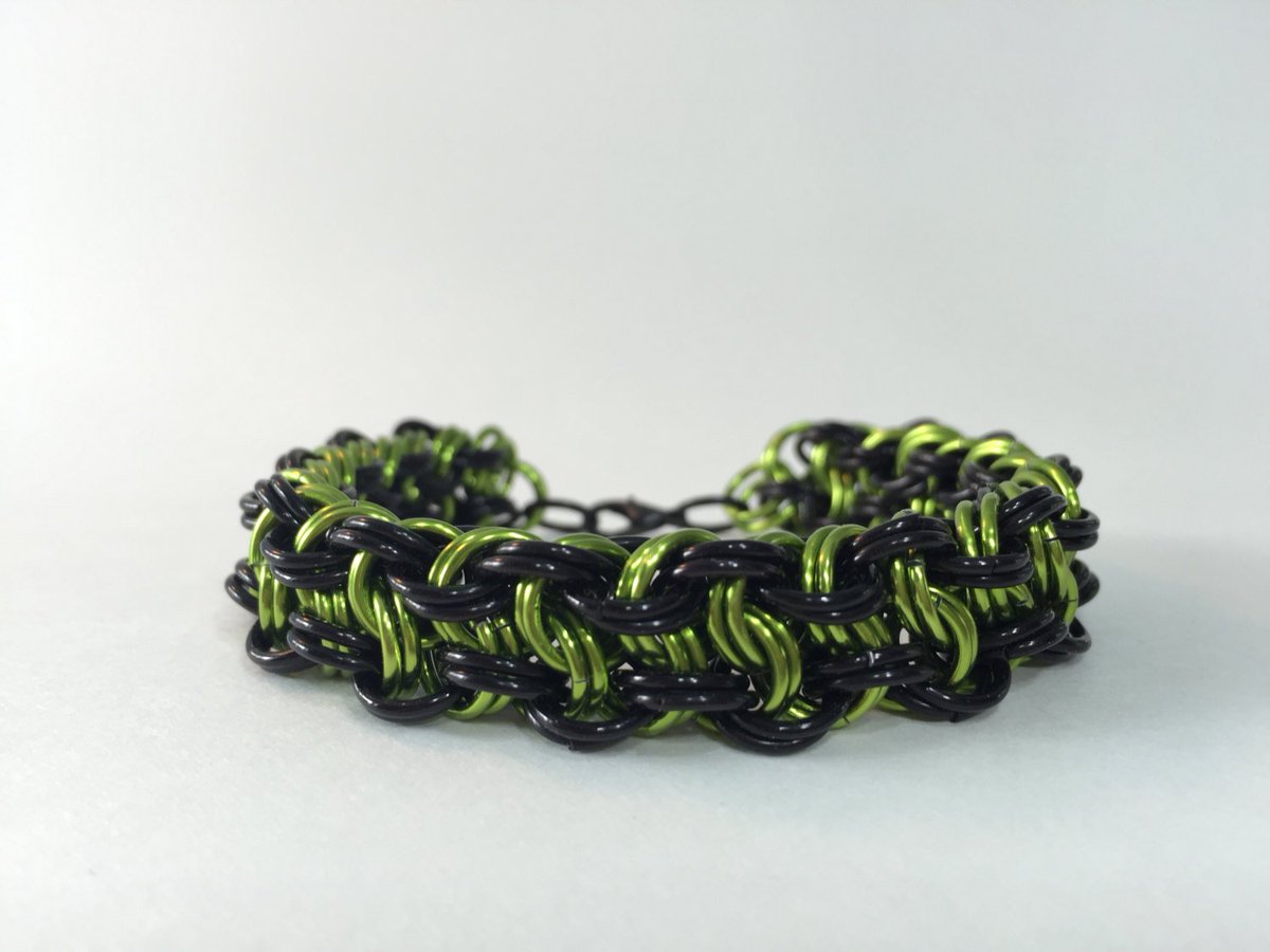 randomjewelry's tweet photo. Lime Green and Black Kinged Vipera Berus Chainmaille Bracelet https://t.co/0O9q5WUOrm #handmade #RandomJewelry #shoplocal #Etsy #Bracelet https://t.co/knMR69xh0k
