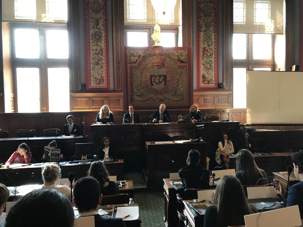 Pierre Moscovici tweet media