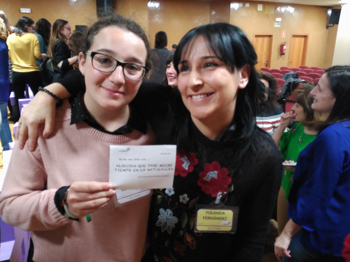 miryamgsm's tweet photo. #TalentGirlValladolid #TalentGirl #reto23 esta mujer pasa mucho tiempo en la naturaleza! Qué suerte! :) https://t.co/0Nbi1B9wof