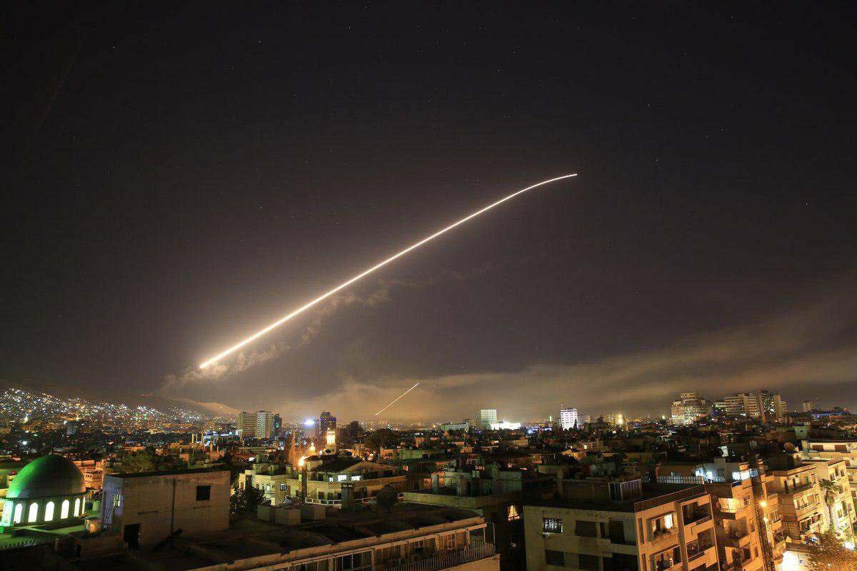 ElPuxkoDice's tweet photo. Pray for all of Siria.
Pray for the innocent.
Pray for the children.
Pray for the adults.
Pray for the mothers.
Pray for the fathers.
Pray for the animals.
Pray for nature.
Pray. https://t.co/Y7lFg84GaE