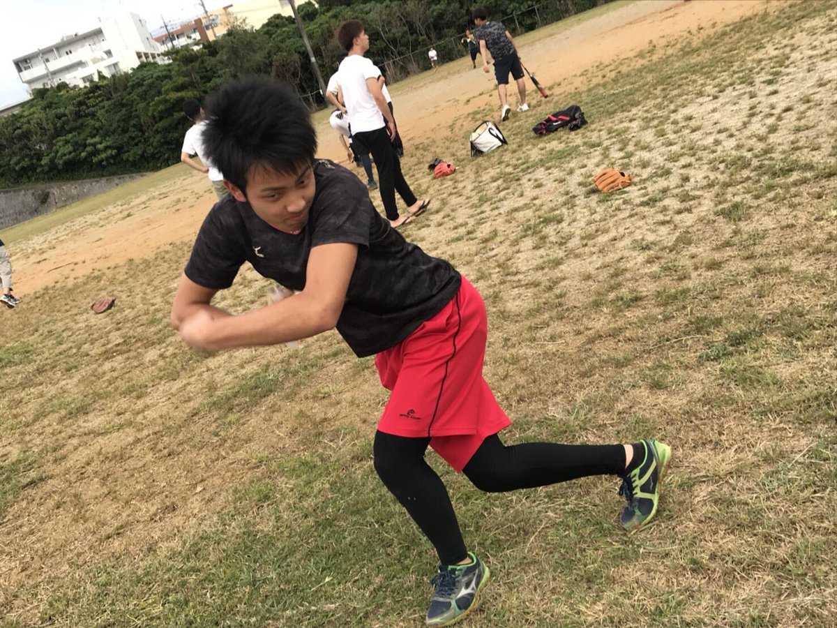 ryu_marines's tweet photo. 昨日は練習しました😎✨
1年生がたくさん来てくれて、人数集まったので試合をやりました🤘
試合中1年生が2人もホームラン打って驚きでしたね😳😳😳

まだまだ部員募集中なので気軽に練習参加して下さいね😘 https://t.co/EHwZ0he1j5
