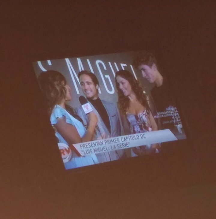 foolzurita's tweet photo. @ElJuanpaZurita ESTABA VIENDO LAS NOTICIAS Y SALISTE TÚ CON TU CARITA HERMOSA https://t.co/tvmsRe1LwQ