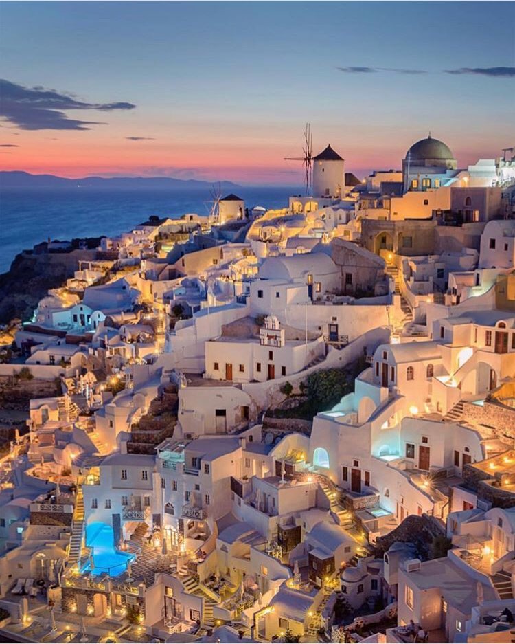 UKGreeks's tweet photo. Oia, Kiklades, Greece https://t.co/16G8AgH9wE