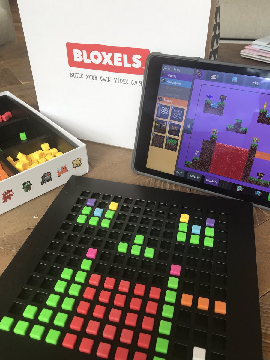 RebeccaBoon7's tweet photo. Experimenting with characters and stories using #Bloxels 
What a fantastic resource! https://t.co/BZ1cZZniwi