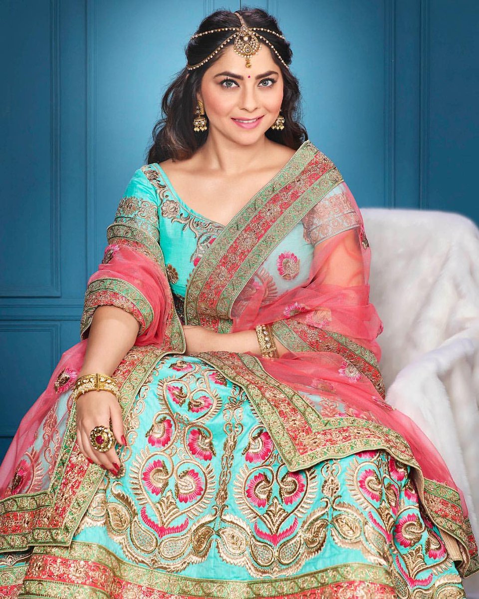 aciddresses's tweet photo. STYLING 
Commercial work 
Kohinoor Cloth Stores @kohinoorahmednagar 
Ad agency Classic Publicity Pvt. Ltd. @classicpublicity .
.

SONALEE KULKARNI
@meSonalee 
.
Photography Bharat Pawar
Make up @vinodsarode 

Styling Shreya Shorewala @SShorewala 

#shreyashorewala #sshorewala https://t.co/1bMg2HAPY9