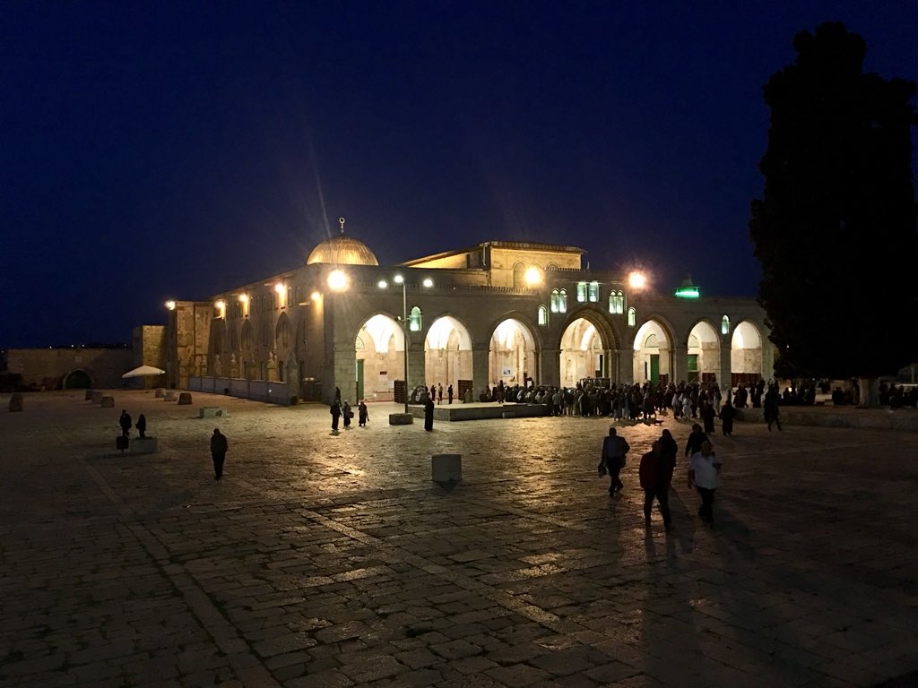 Coskun Yilmaz On Twitter Mescidi Aksa Da Sabah Namazi Vakti Mescidi Aksa Ve Kubbetussahra Soz Soz Olali Bu Kadar Nacar Kaldi Mi Gonul Gonul Olali Bu Kadar Sizisiz Https T Co Ebqcnkah11