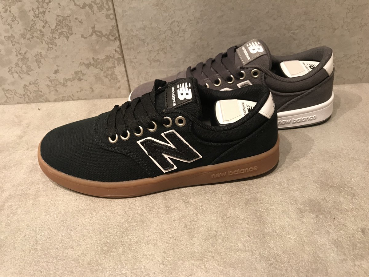 nb_SAPPORO's tweet photo. 《 #NB新商品 》
NB Numericのアイコニックモデルである"QUINCY 254"をベースにしたシンプルでスポーティーなスケートスタイルシューズ「424」🏂🏄
「AM424」
COLOR : BBG/GWT
WIDTH/SIZE : 2E/23.0-29.0cm
PRICE : ¥9,000+tax
#NB #Newbalance #ニューバランス札幌 #スケートライン #AM424 https://t.co/4RmbfFfEO7