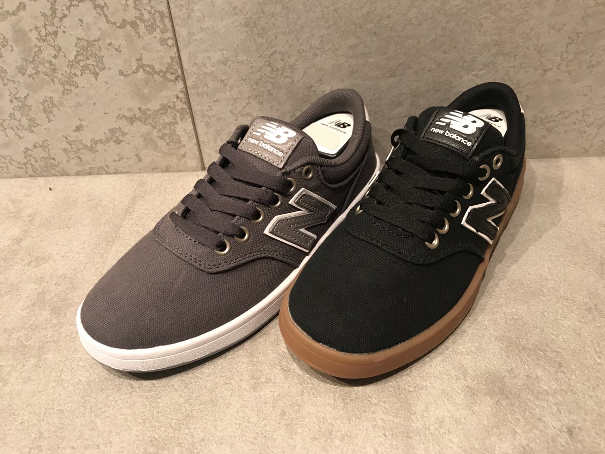 nb_SAPPORO's tweet photo. 《 #NB新商品 》
NB Numericのアイコニックモデルである"QUINCY 254"をベースにしたシンプルでスポーティーなスケートスタイルシューズ「424」🏂🏄
「AM424」
COLOR : BBG/GWT
WIDTH/SIZE : 2E/23.0-29.0cm
PRICE : ¥9,000+tax
#NB #Newbalance #ニューバランス札幌 #スケートライン #AM424 https://t.co/4RmbfFfEO7