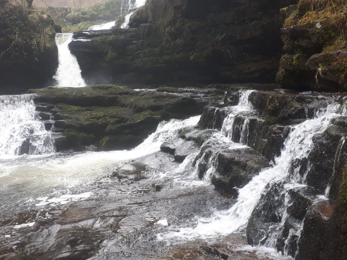 HCwtches's tweet image. Happy weekend everyone! This was where I took my family yesterday and it was beautiful. Highly recommend if you're in South Wales. 
#sgwdclunwaterfalls #ShoutOutWales #waterfalls #wales #Cymru #VisitWales #southwales #weekendvibes #HappyWeekend #walks #homecwtches