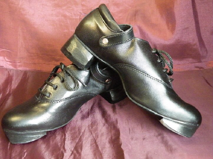 Sound Blaster padded collar we won’t be beaten on Sound or comfort.www.hallmoredanceproducts.ie factory outlet in Ardee county Louth