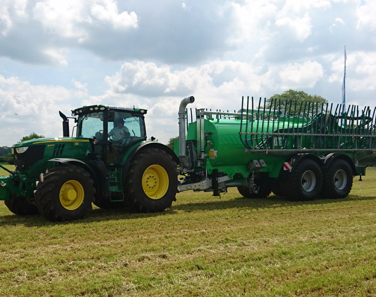 Dave_Chadwick_'s tweet photo. A fully funded PhD opportunity working on the impacts of slurry and digestate acidification on soil quality @BUEnvironment with @ADASGroup and @Rothamsted We need you to provide evidence of the wider impacts of this mitigation strategy on soil processes!! https://t.co/BmLkyrUhGT https://t.co/uM8WHwFxrd