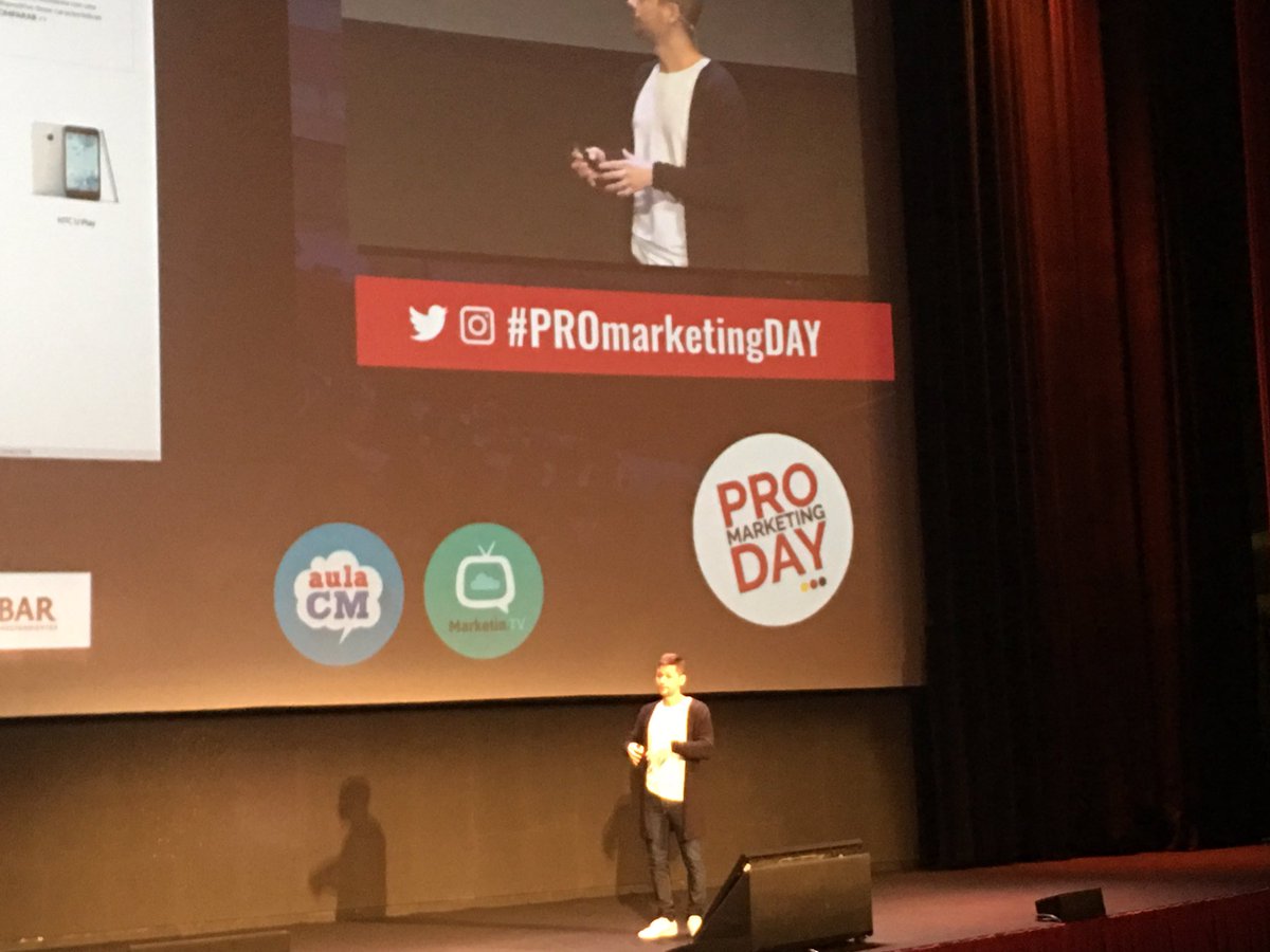 MartaEscuR's tweet photo. .@natzir9 conseguiremos mayor conversión si pedimos opinión a usuarios sin compensación económica #PROmarketingDAY https://t.co/LfT47DWRJm