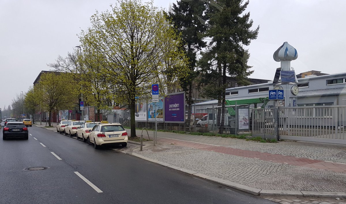 TaxiBerlinWBT's tweet photo. Funk Taxi Berlin am #Sysiphos ! Wir wünschen allen Clubbesuchern der Stadt guten Morgen und gute Nacht!
/sk https://t.co/MN23RLuWqA