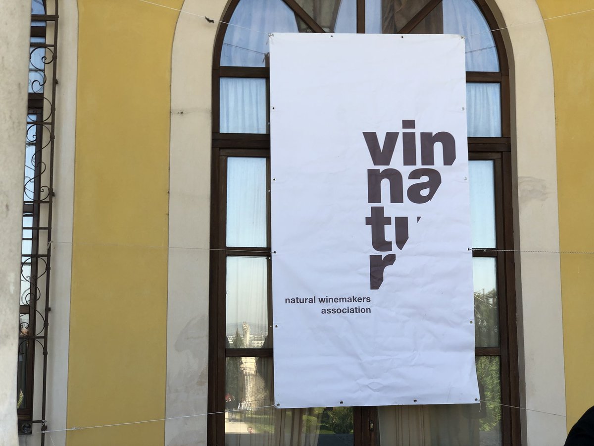 paroledivino's tweet photo. È @VinNatur time! Il tempio dei vini naturali. Stay tuned #vinnatur2018 #eventi @MONICABIANCIARD @Marco_K18 @maxdjbianco https://t.co/2o17Fl0fpf