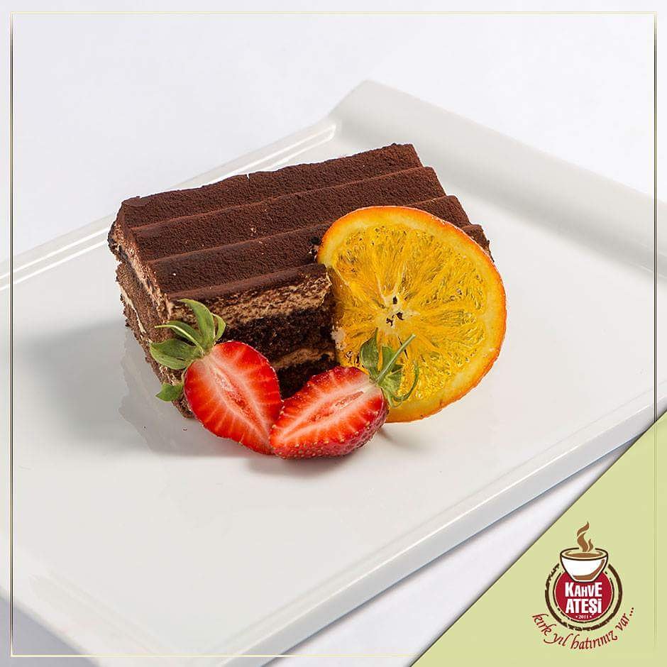 Haydi bugün Kahve Ateşi'ne gelin, haftasonunuz size özel olsun #KahveAteşi #Tiramisu